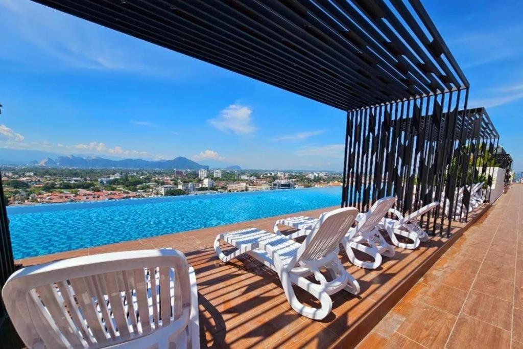 Jomstay - Horizon Suites Ipoh Town Skypool Екстериор снимка